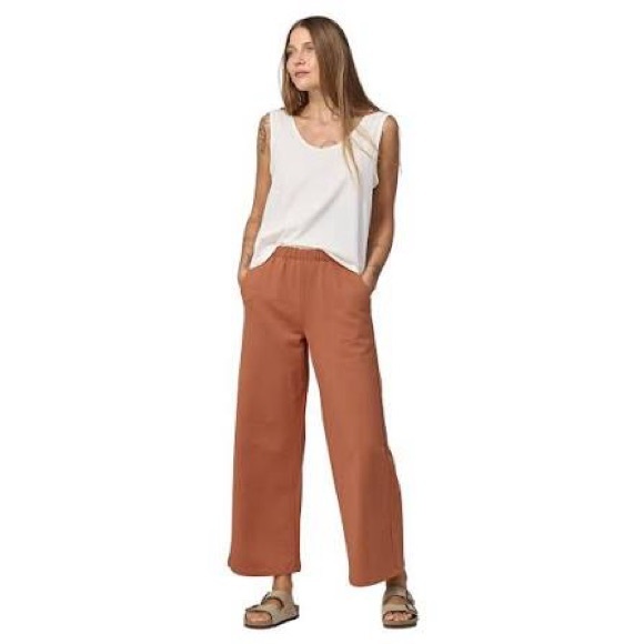 Patagonia Pants - Patagonia Regenerative Organic Certified Quartz Coral Cotton Essential Pant
